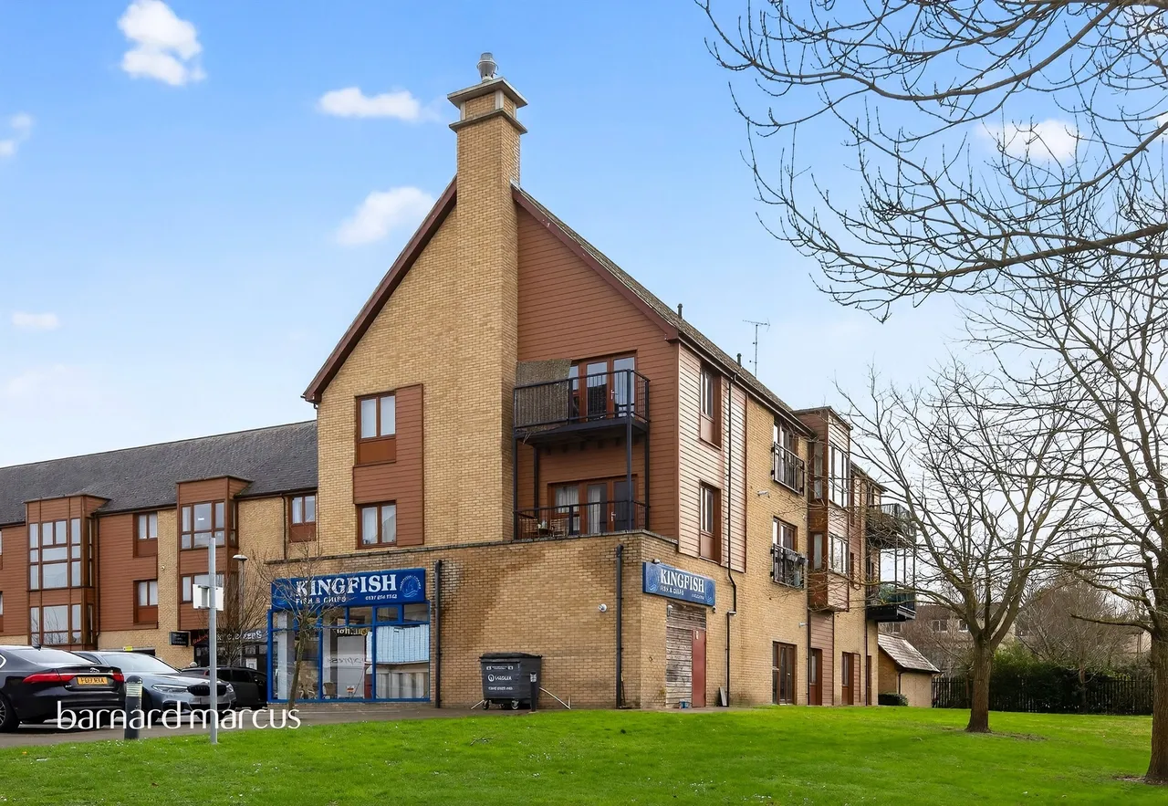 2 bed flat for sale — Pelman Way, Epsom