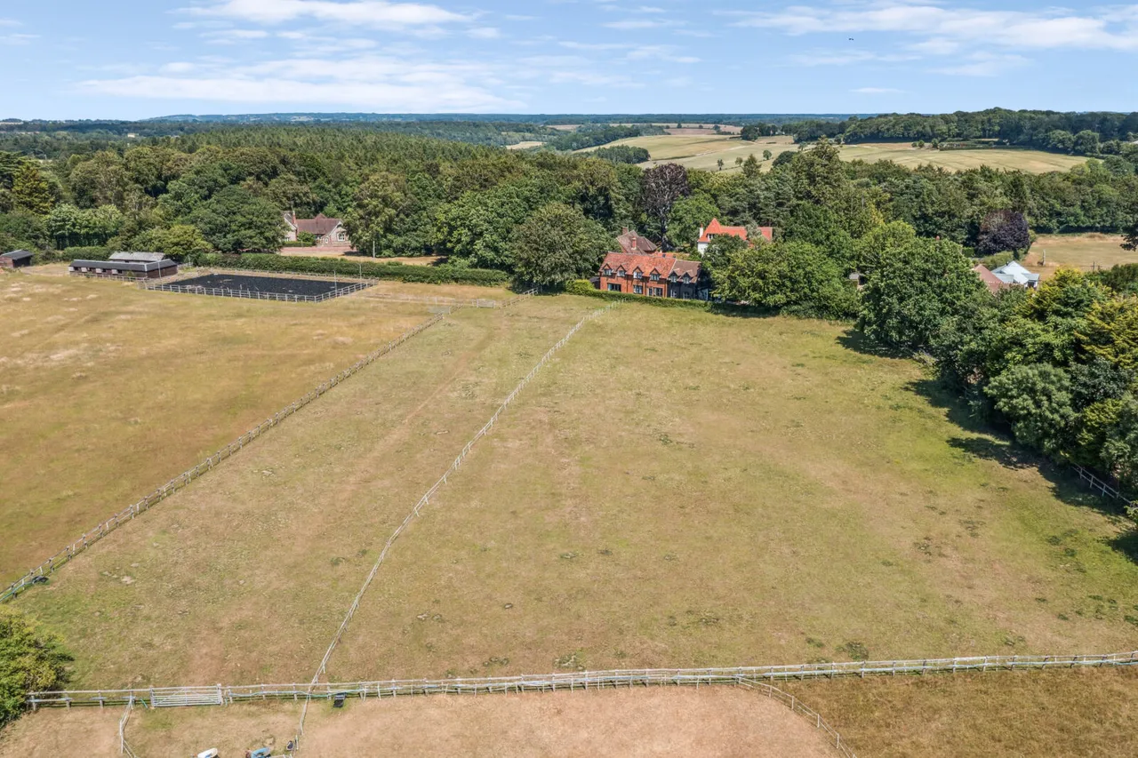Cadmore End, High Wycombe, HP14, photo 31