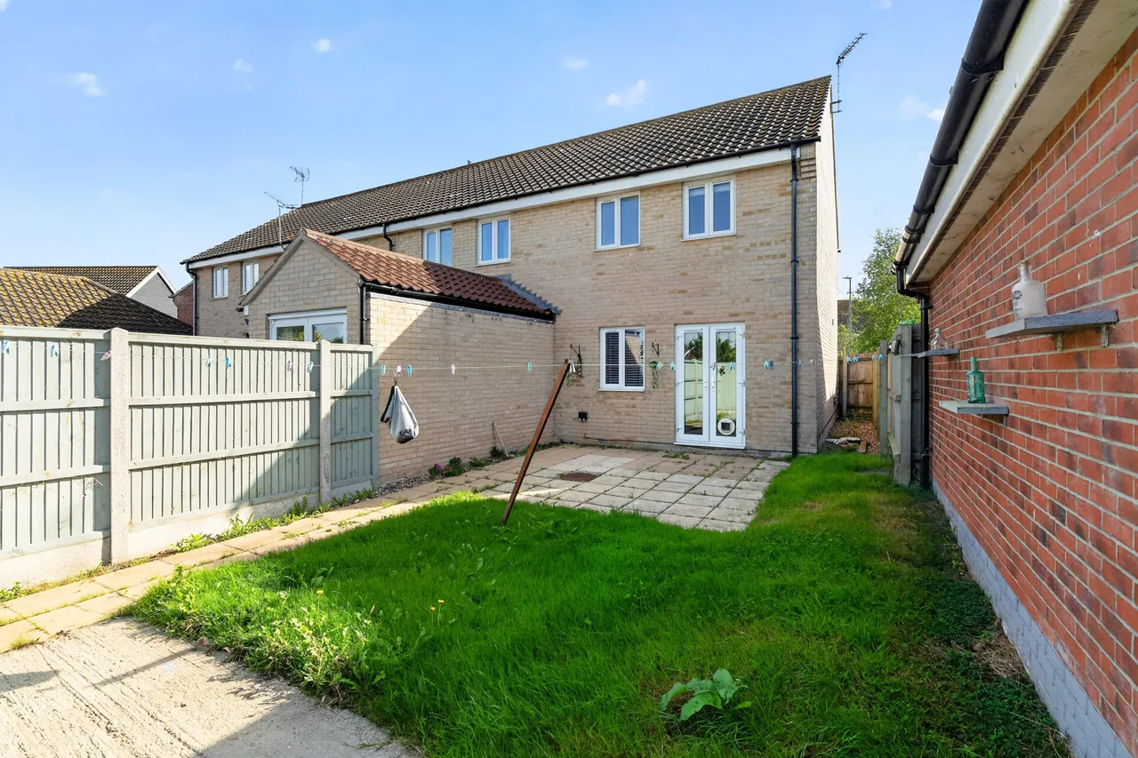 2 bed house for sale — Aspen Road, Caister-on-Sea, Great Yarmouth, Norfolk, NR30