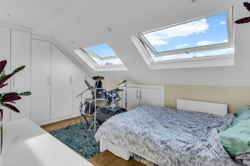 Second Avenue, London, E17, photo 14