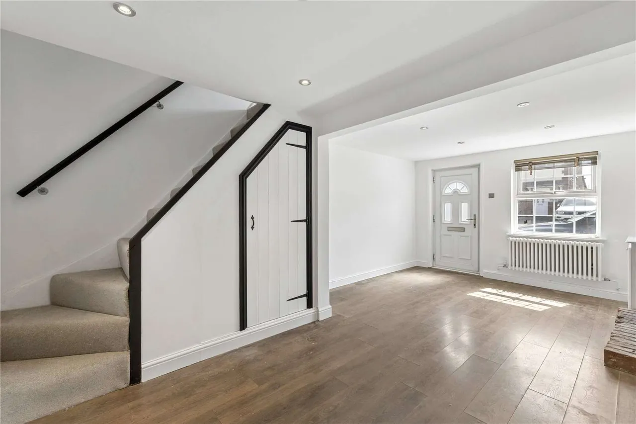 Front Street, Slip End, LU1, photo 4