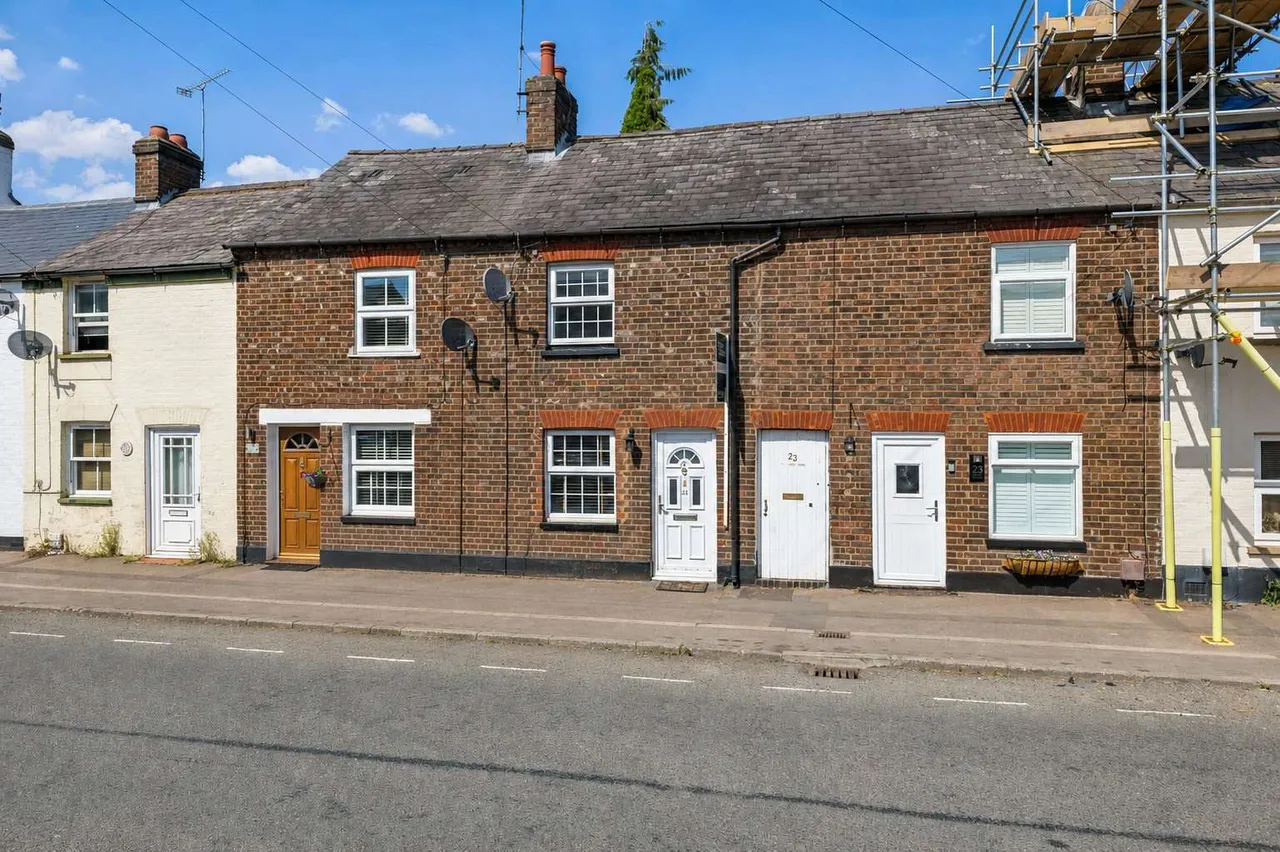 2 bed house for sale, Front Street, Slip End, LU1