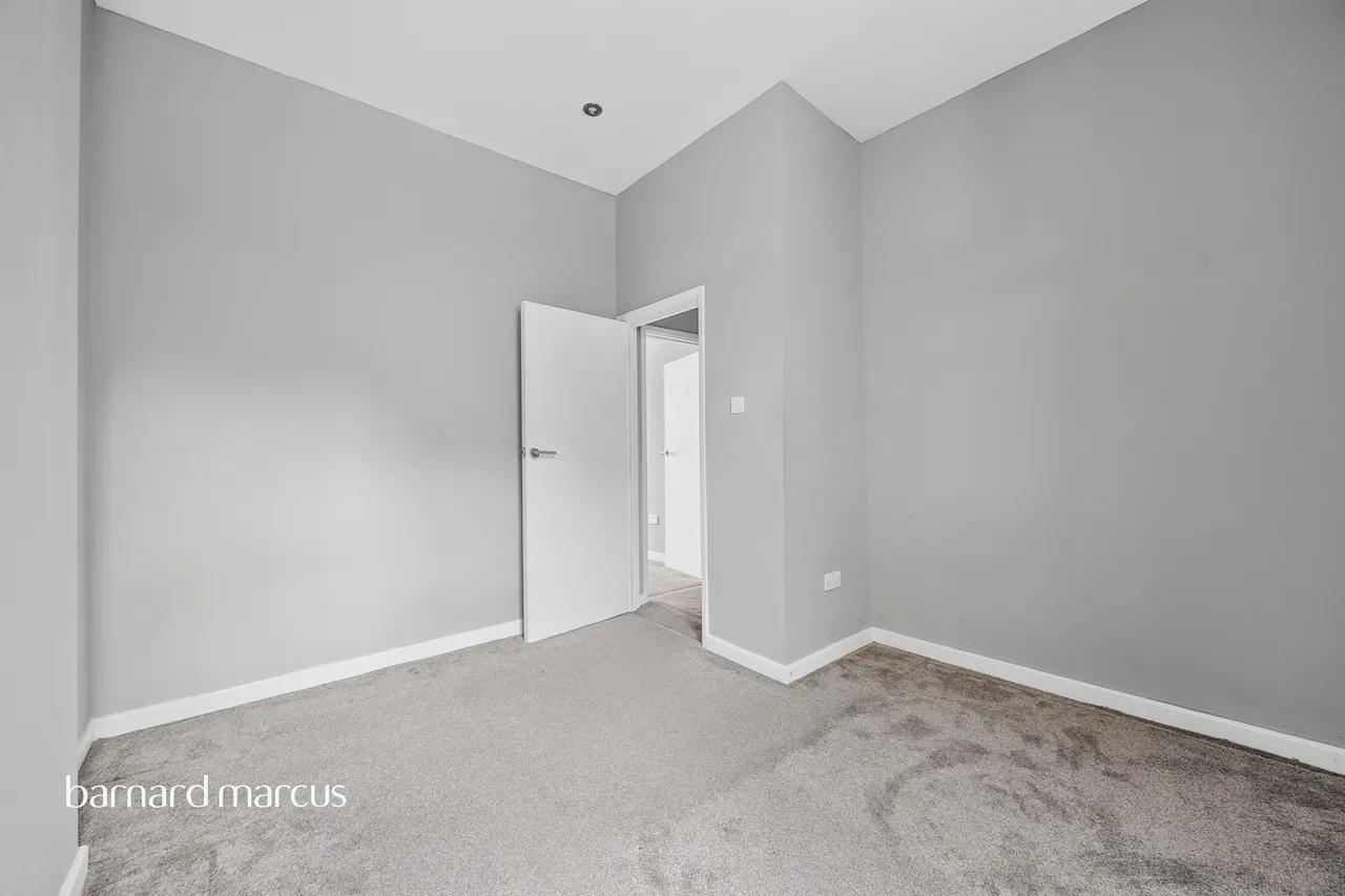 Melfort Road, Thornton Heath, CR7, photo 11