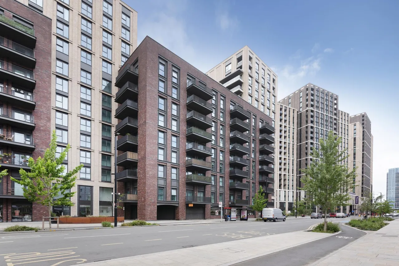 Effra Gardens, Silvertown Way, E16, photo 10