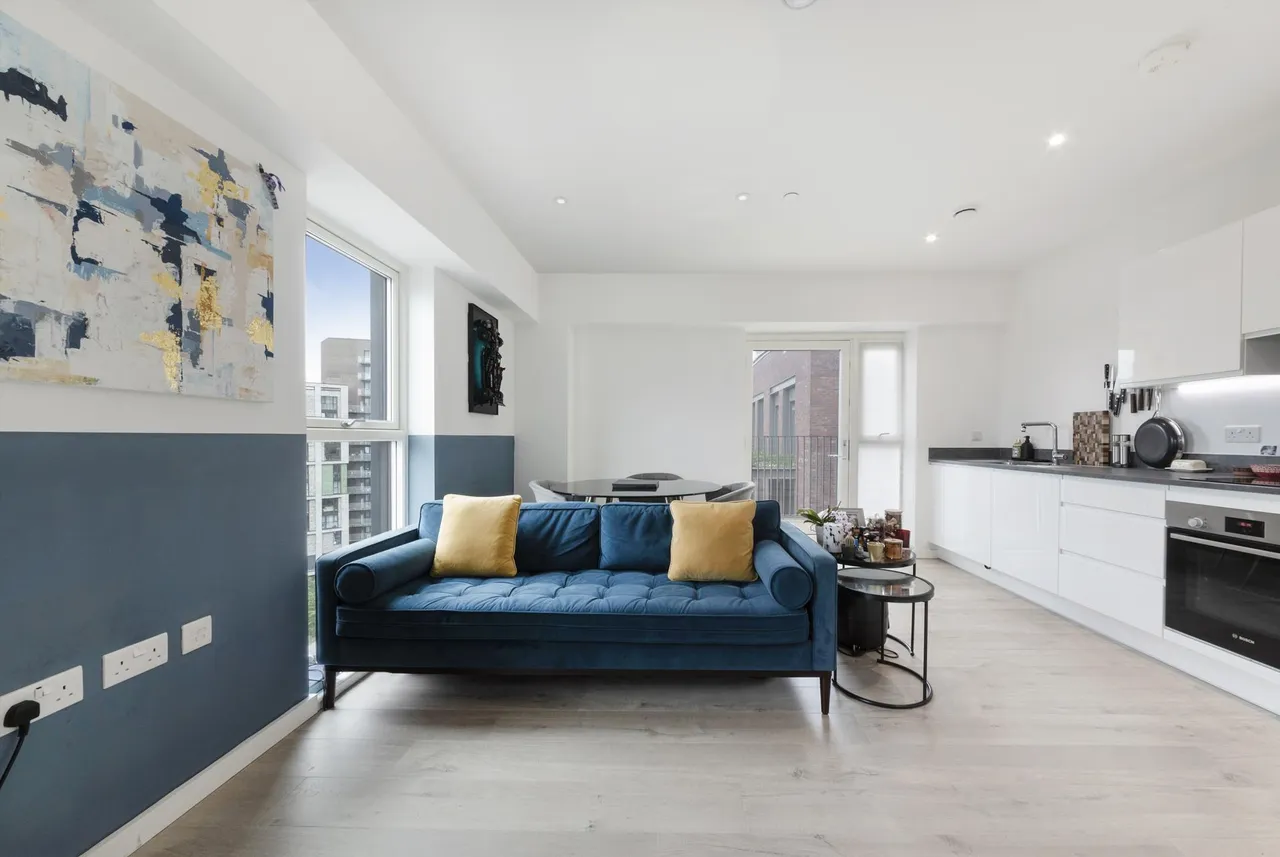 1 bed flat for sale, Effra Gardens, Silvertown Way, E16