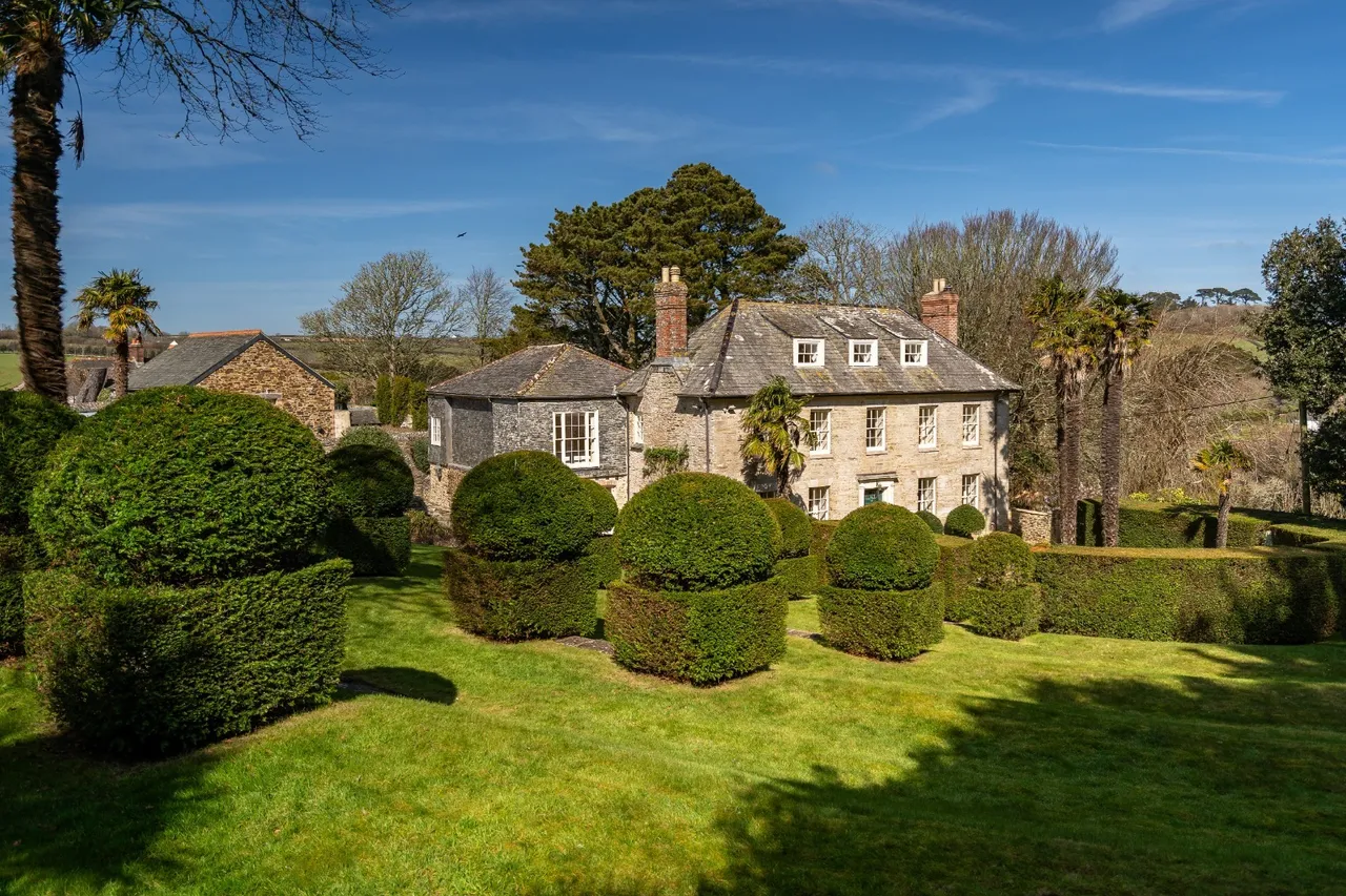 11 bed house for sale, St Just in Roseland, St Mawes, TR2