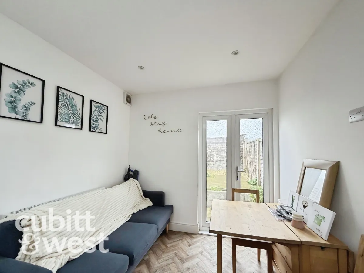 Talbot Road, Southsea, PO4, photo 3