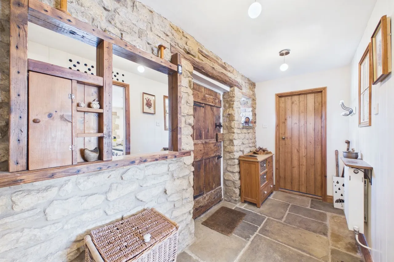 Main Street, Belmesthorpe, PE9, photo 14