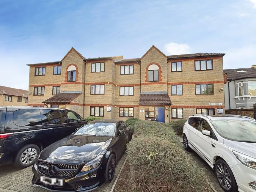 Crown Mews, London, E13, photo 6