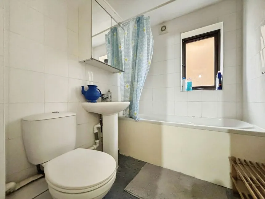 Crown Mews, London, E13, photo 8