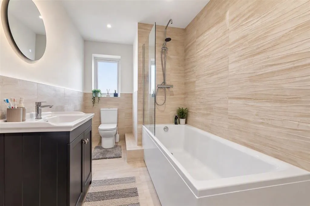 Stowe Road, Greatford, PE9, photo 8