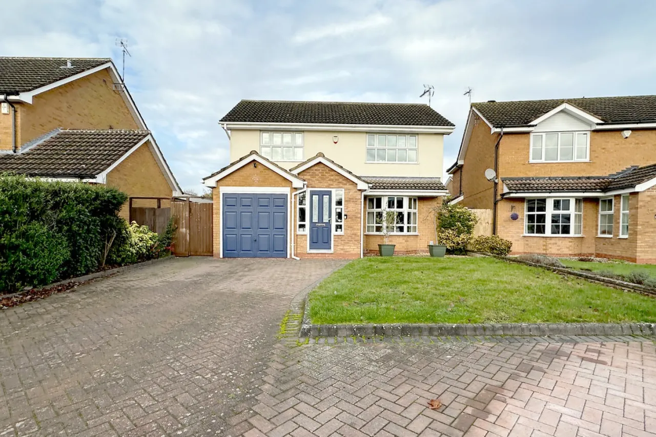 4 bed house for sale — Sear Hills Close, Balsall Common