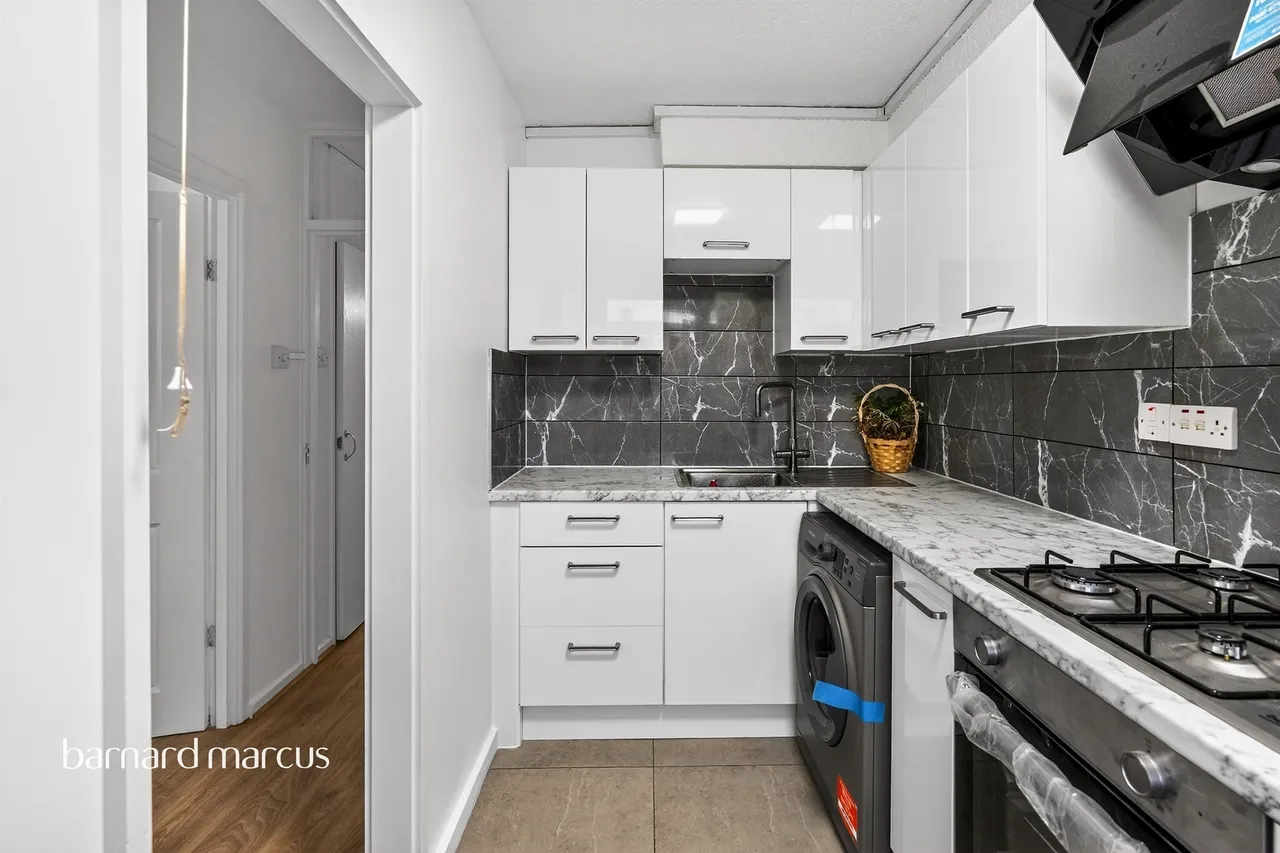 Brayards Road Estate, London, SE15, photo 8