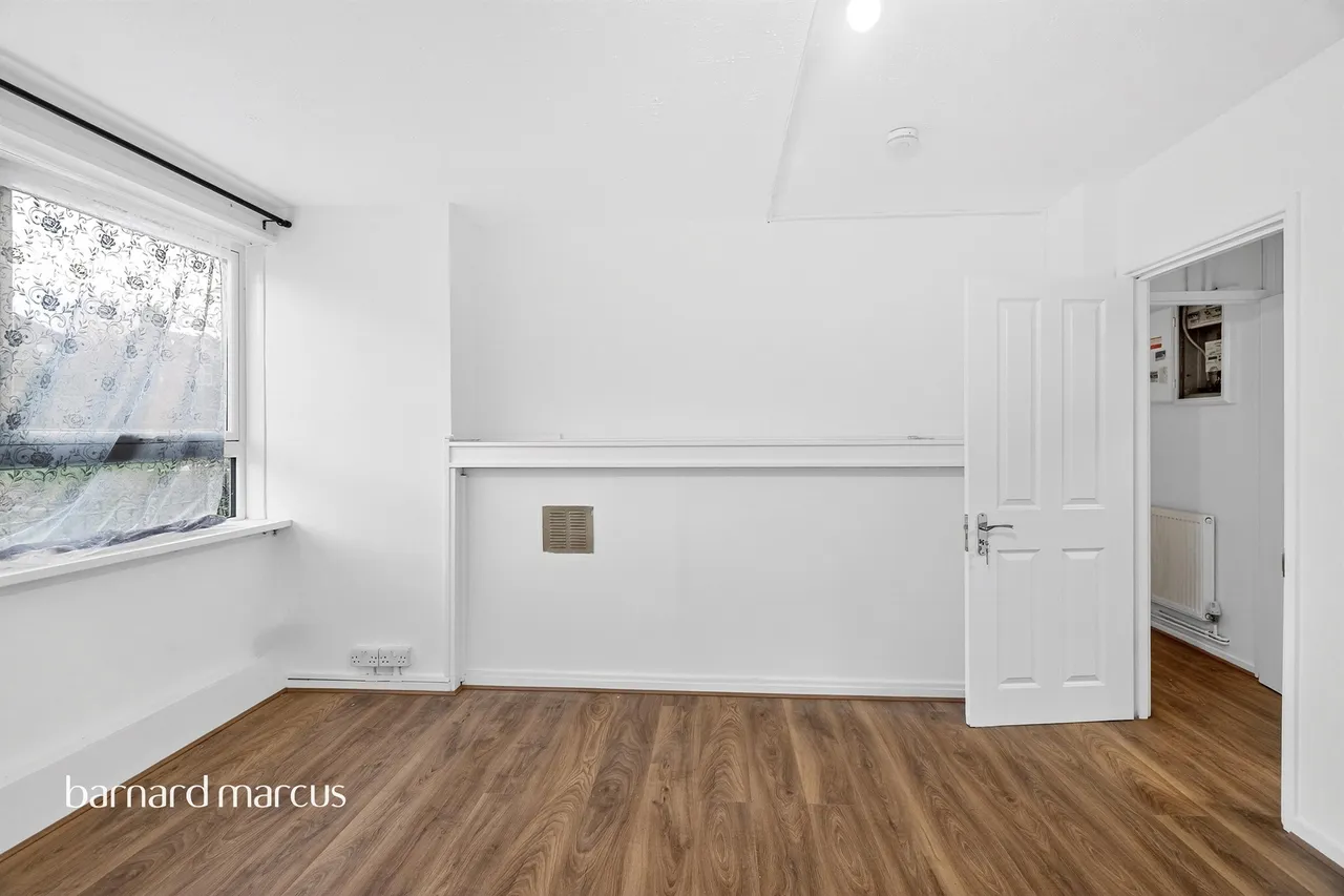 Brayards Road Estate, London, SE15, photo 2