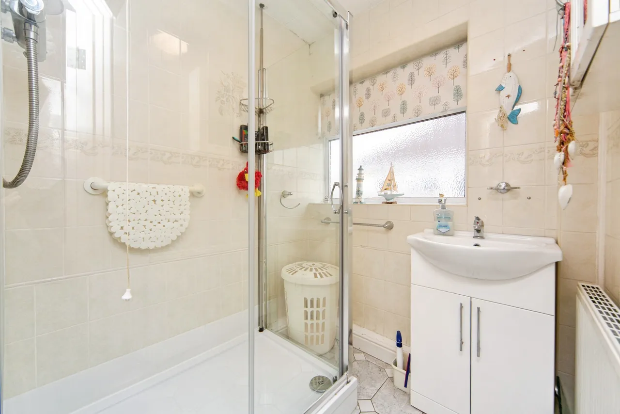 Thornton Drive, Chester, CH2, photo 12