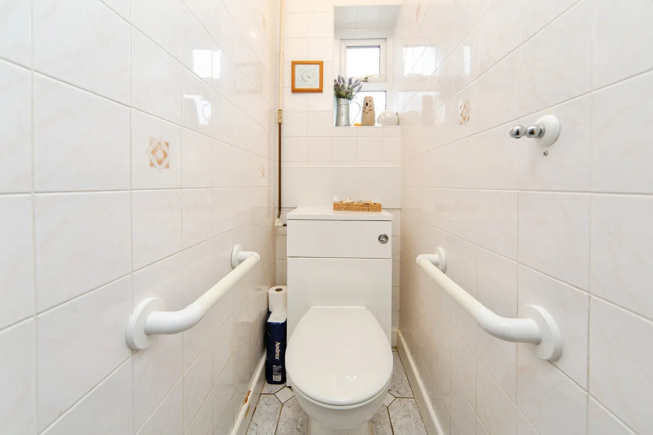 Thornton Drive, Chester, CH2, photo 13