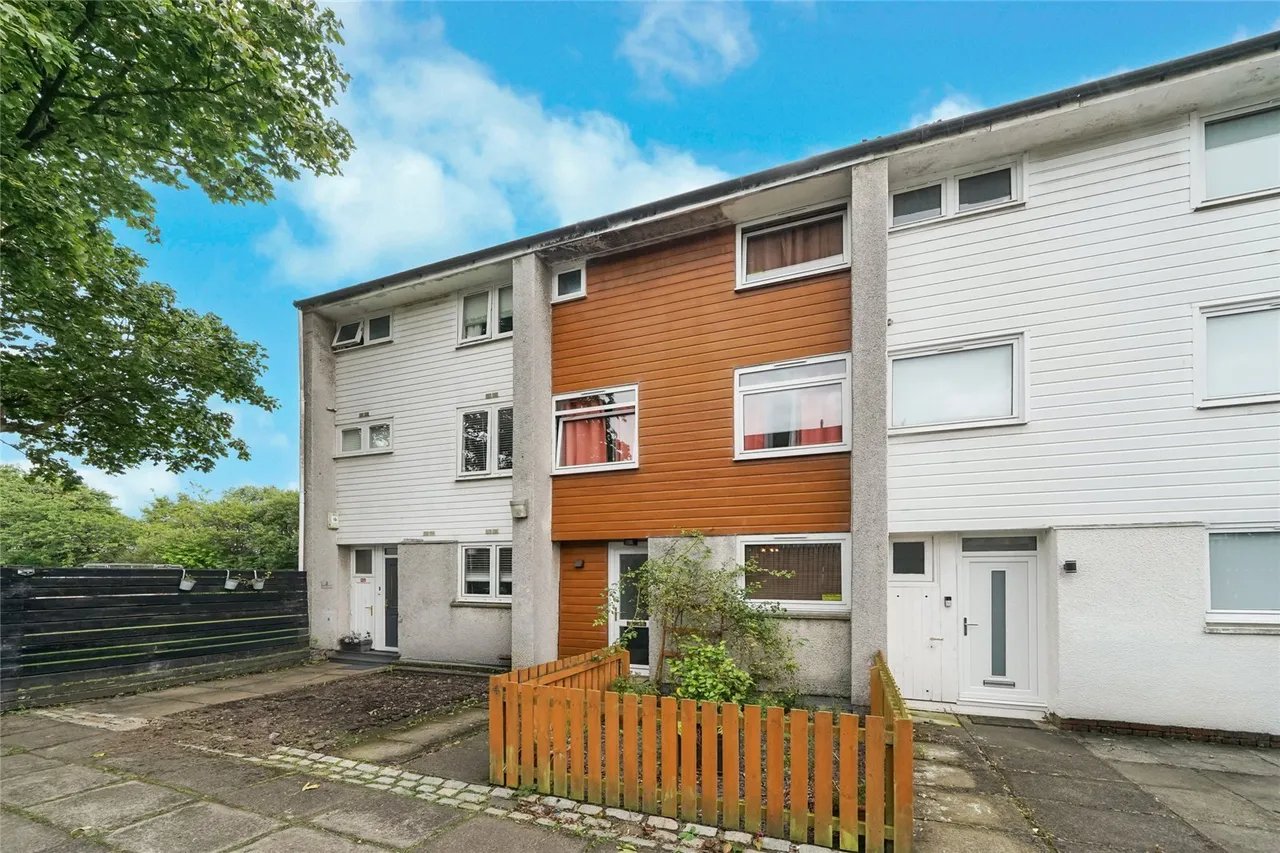 4 bed house for sale — Sandyknowes Road, Cumbernauld, Glasgow, North Lanarkshire, G67