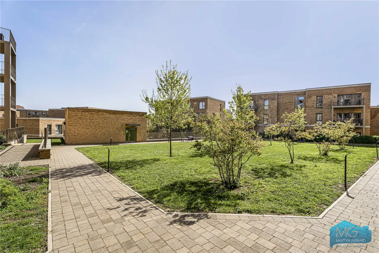 Bittacy Hill, Mill Hill, NW7, photo 13