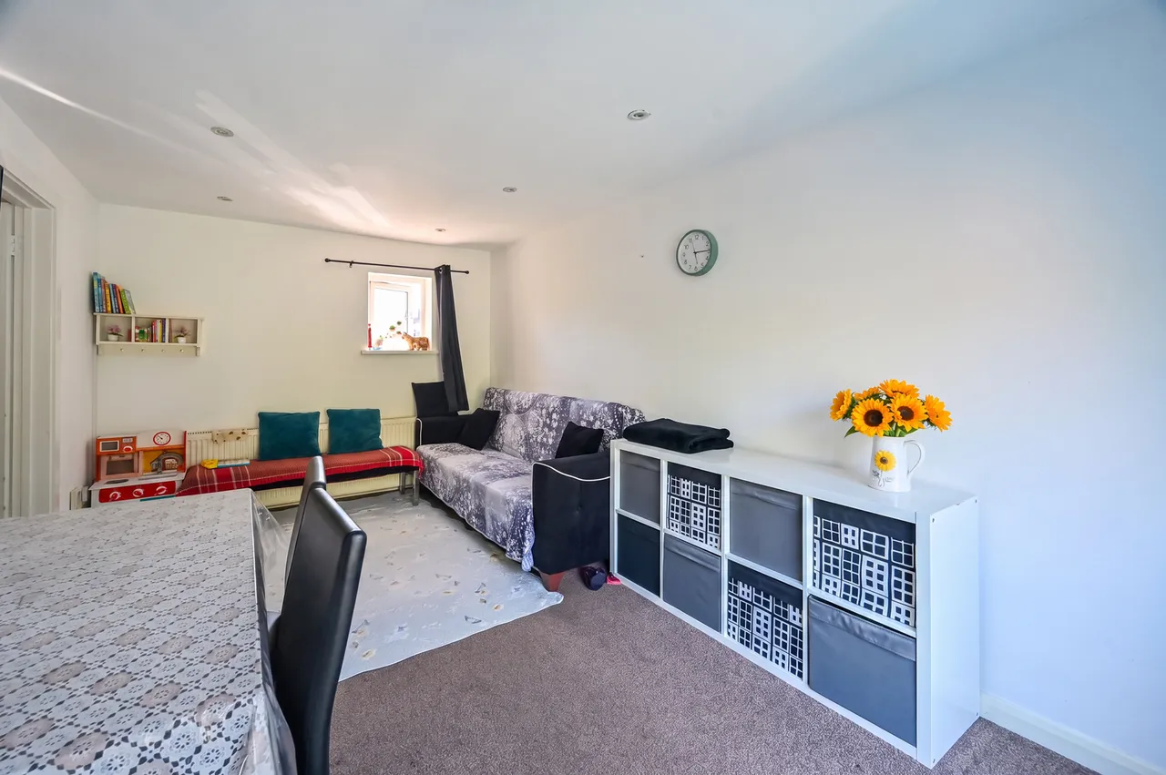 14 Wine Close, London, photo 8