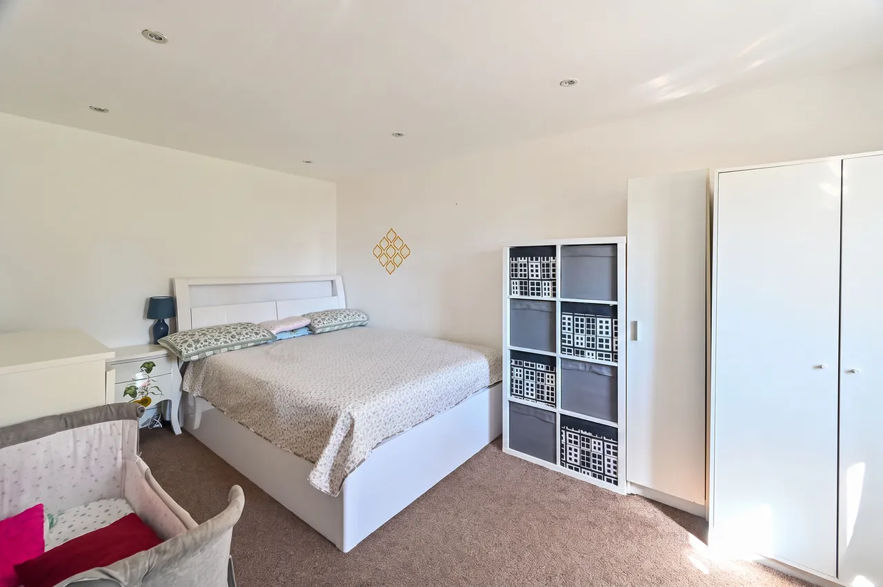 14 Wine Close, London, photo 11