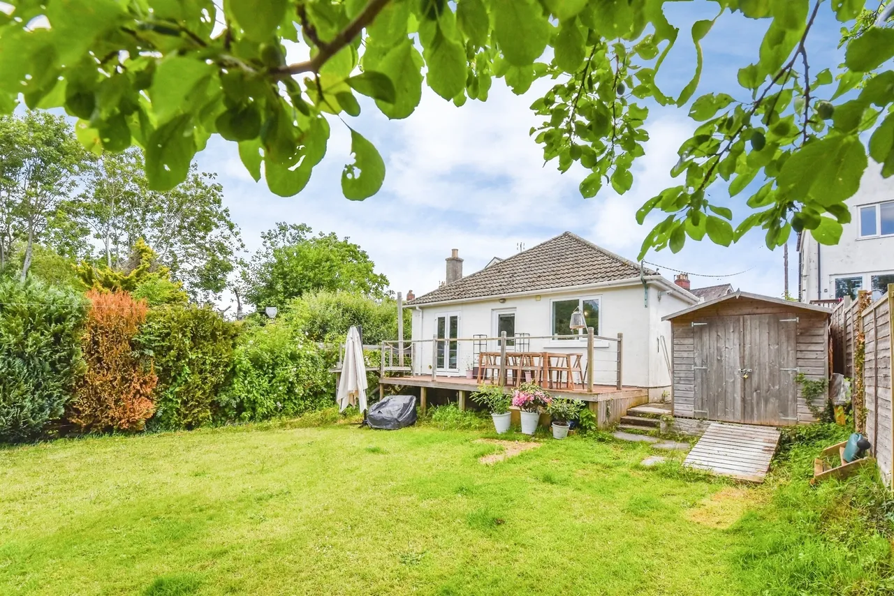 3 bed house for sale — Lowden, CHIPPENHAM