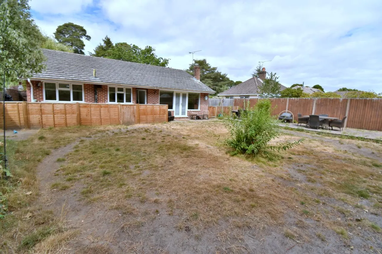 Apple Tree Grove, BH22, photo 16