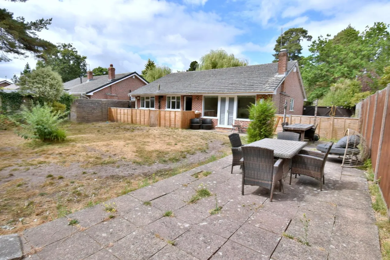 Apple Tree Grove, BH22, photo 17