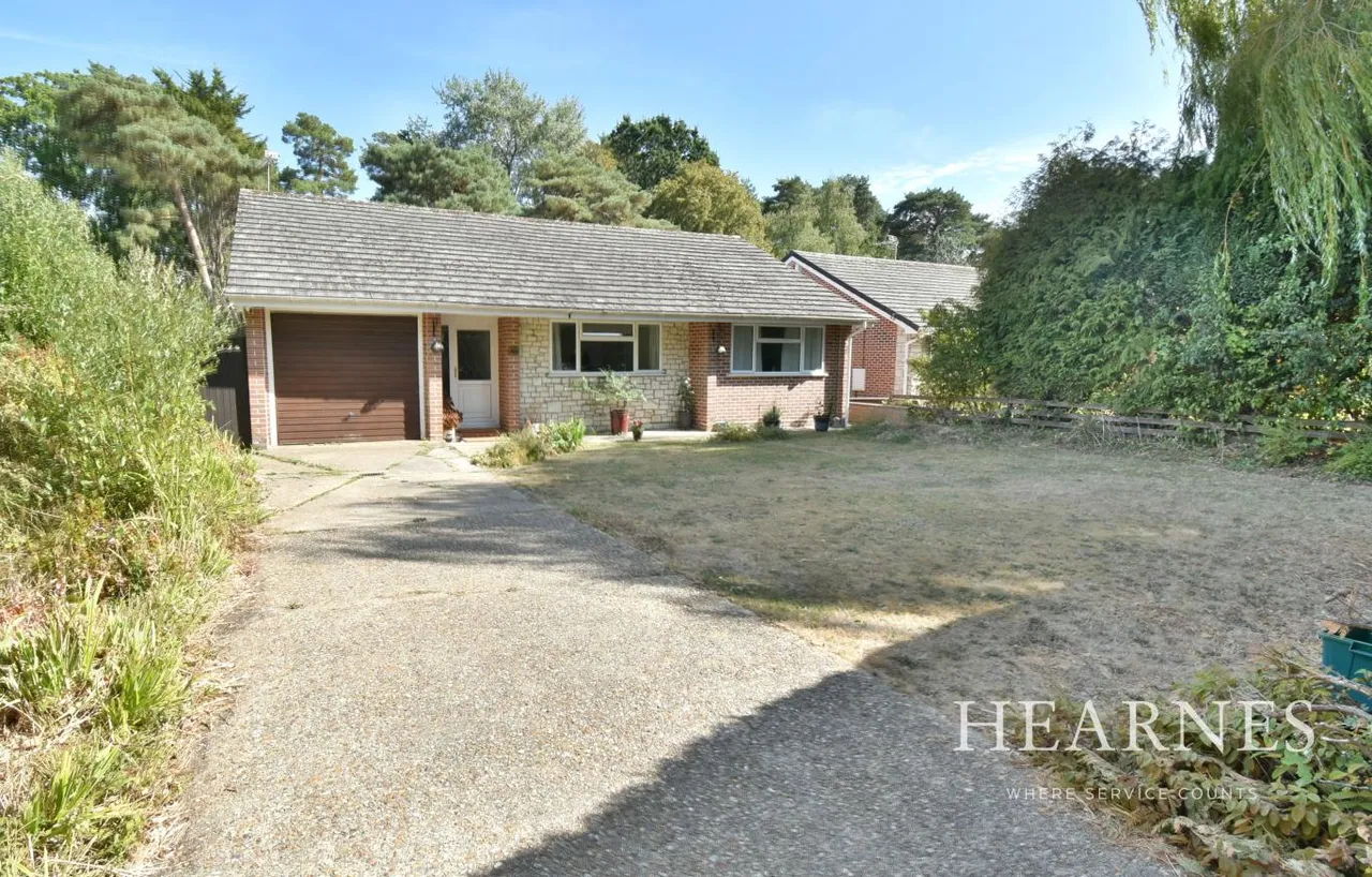 2 bed house for sale, Apple Tree Grove, BH22