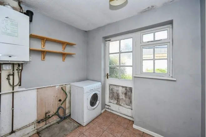 Farnsfield, Wigan, WN1, photo 12