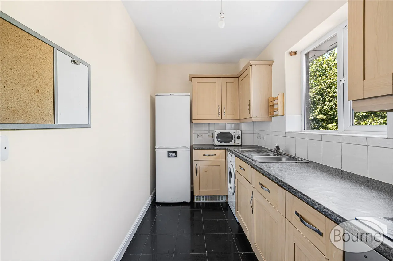 Woodlands Close, Guildford, GU1, photo 18
