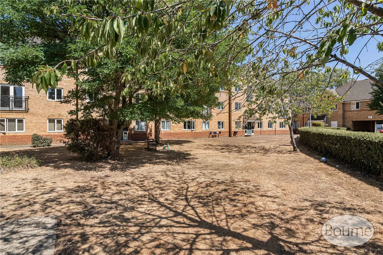Woodlands Close, Guildford, GU1, photo 9