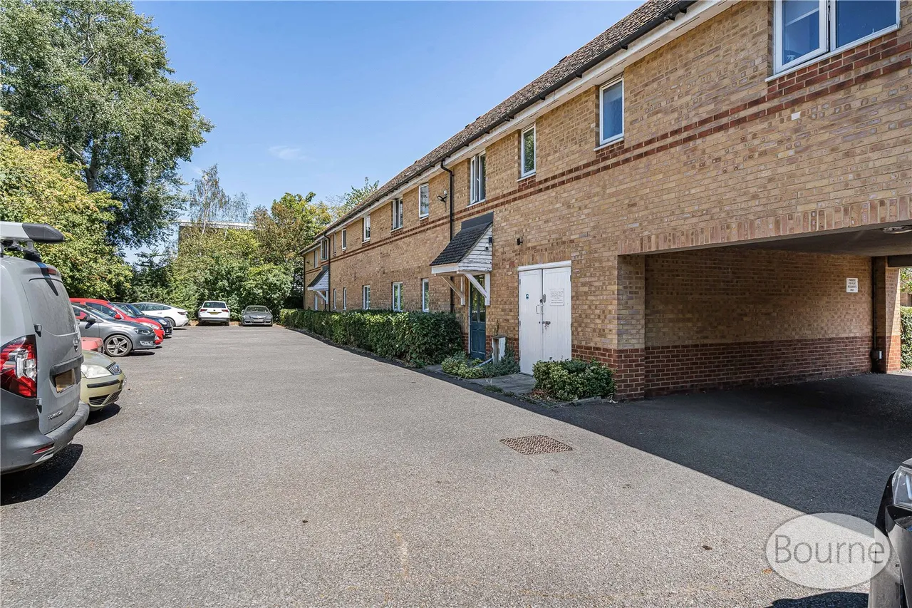Woodlands Close, Guildford, GU1, photo 10