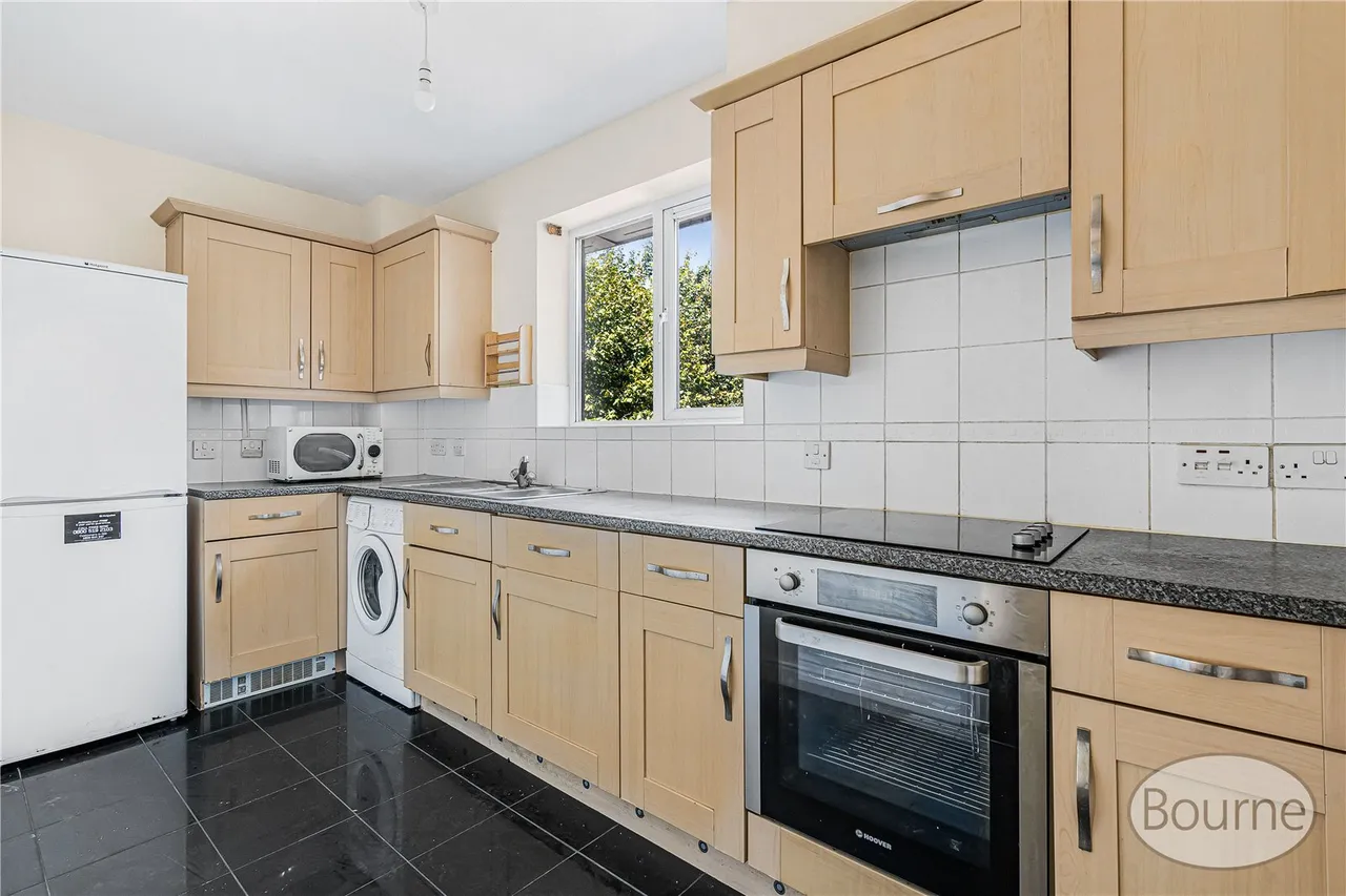 Woodlands Close, Guildford, GU1, photo 4