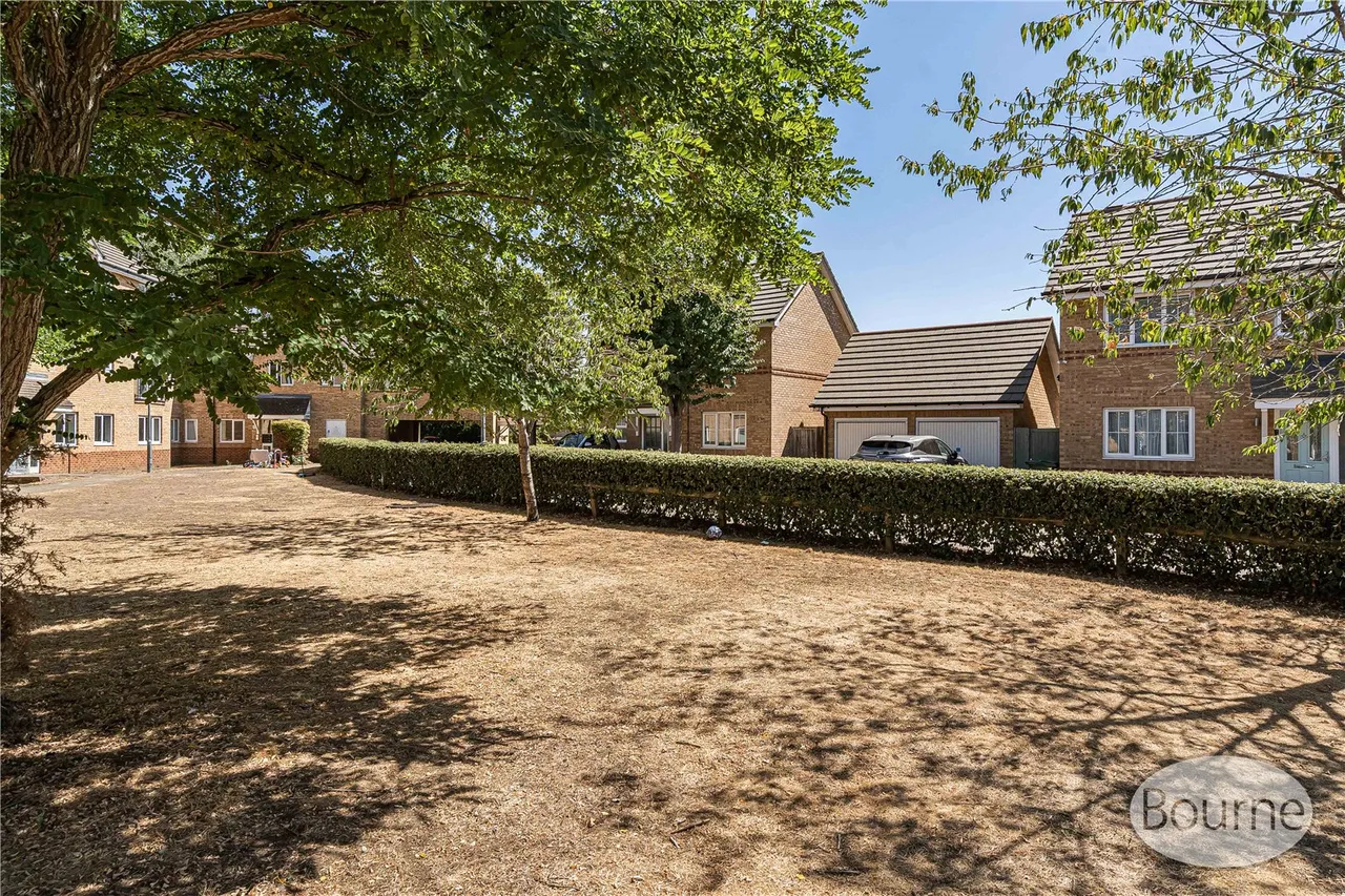 Woodlands Close, Guildford, GU1, photo 19