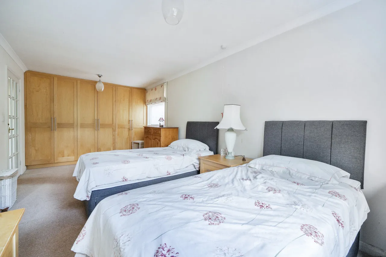 Makins Road, Henley-on-Thames, RG9, photo 19