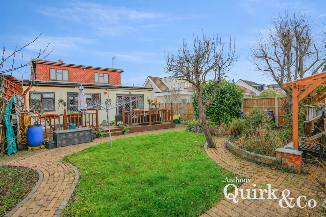 Runnymede Road, Canvey Island, SS8, photo 24