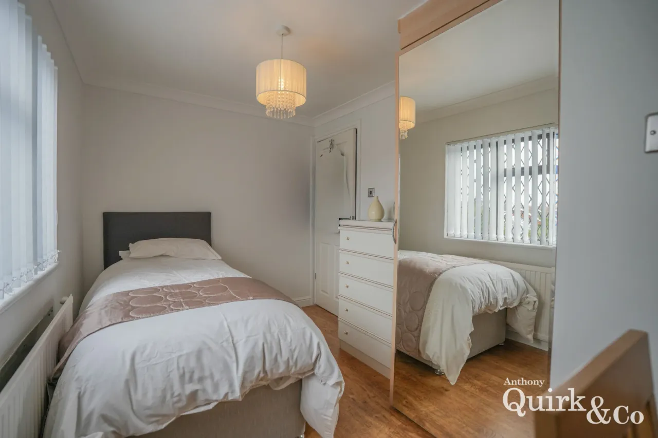 Runnymede Road, Canvey Island, SS8, photo 17
