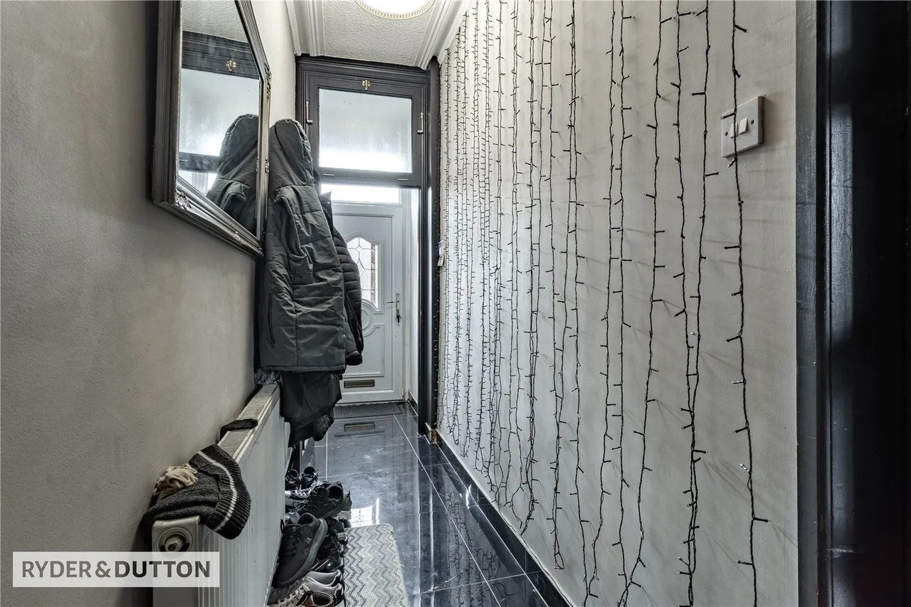 Rochdale Road, Middleton, M24, photo 10