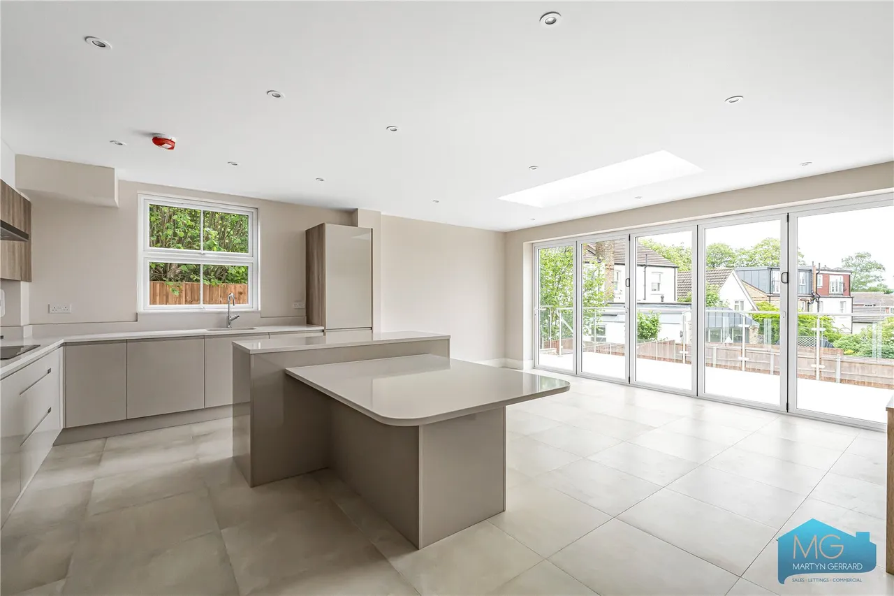 Pank Avenue, Barnet, EN5, photo 2