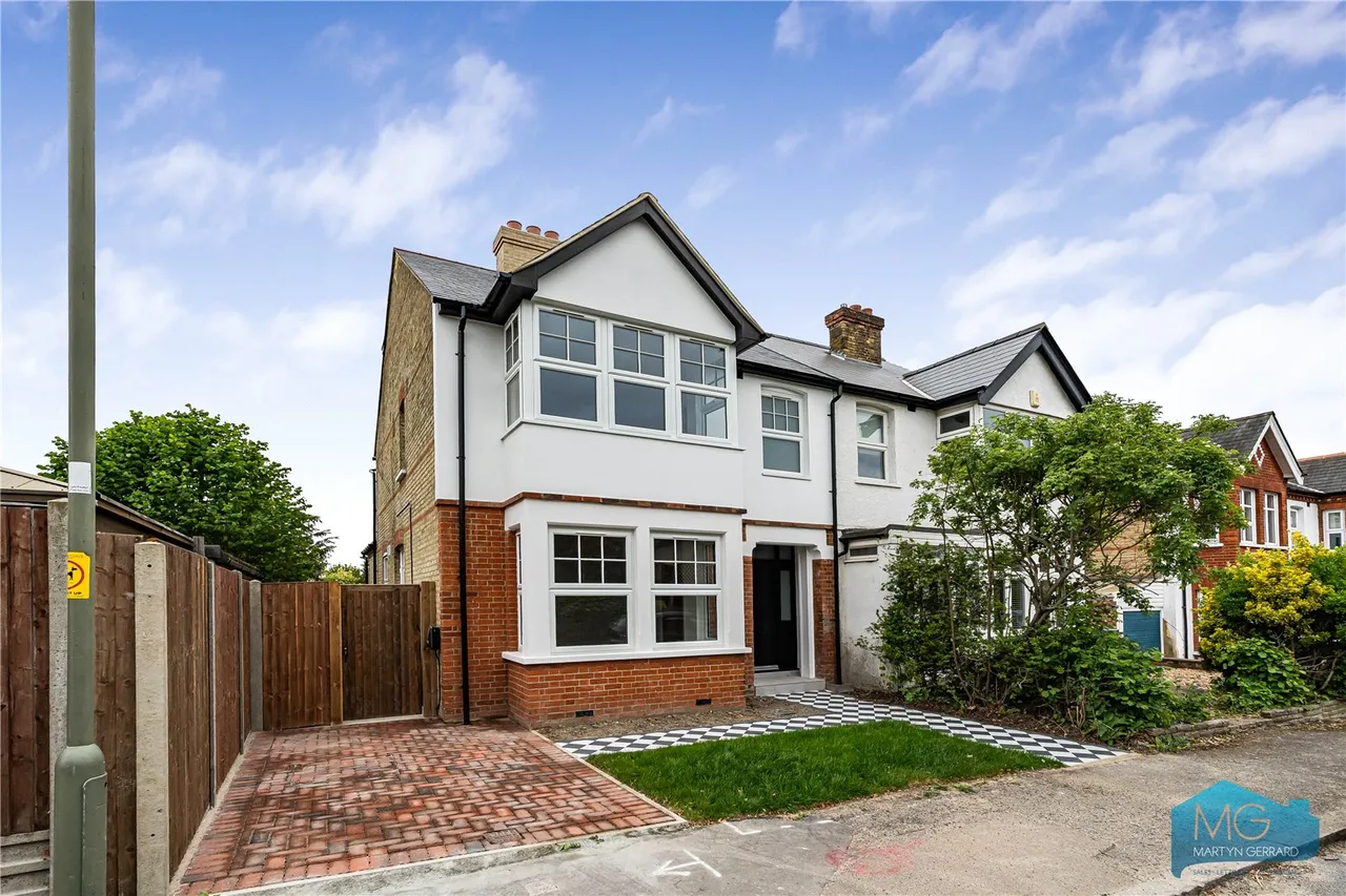 4 bed house for sale, Pank Avenue, Barnet, EN5