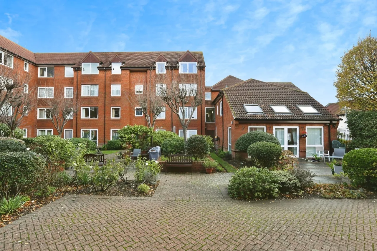 Stoke Road, Gosport, PO12, photo 8