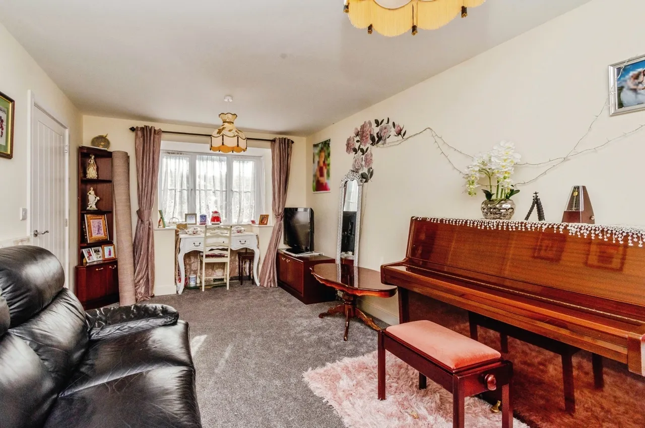 Friezland Lane, WALSALL, West Midlands, WS8, photo 4