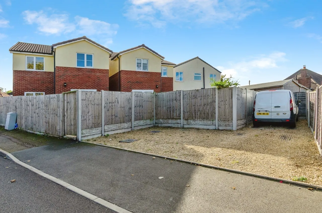 Friezland Lane, WALSALL, West Midlands, WS8, photo 17