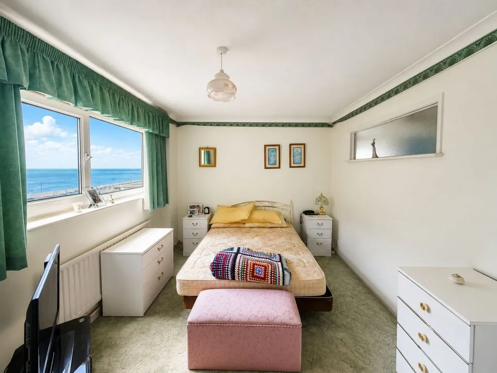 Sutton Place, Bexhill on Sea, photo 14