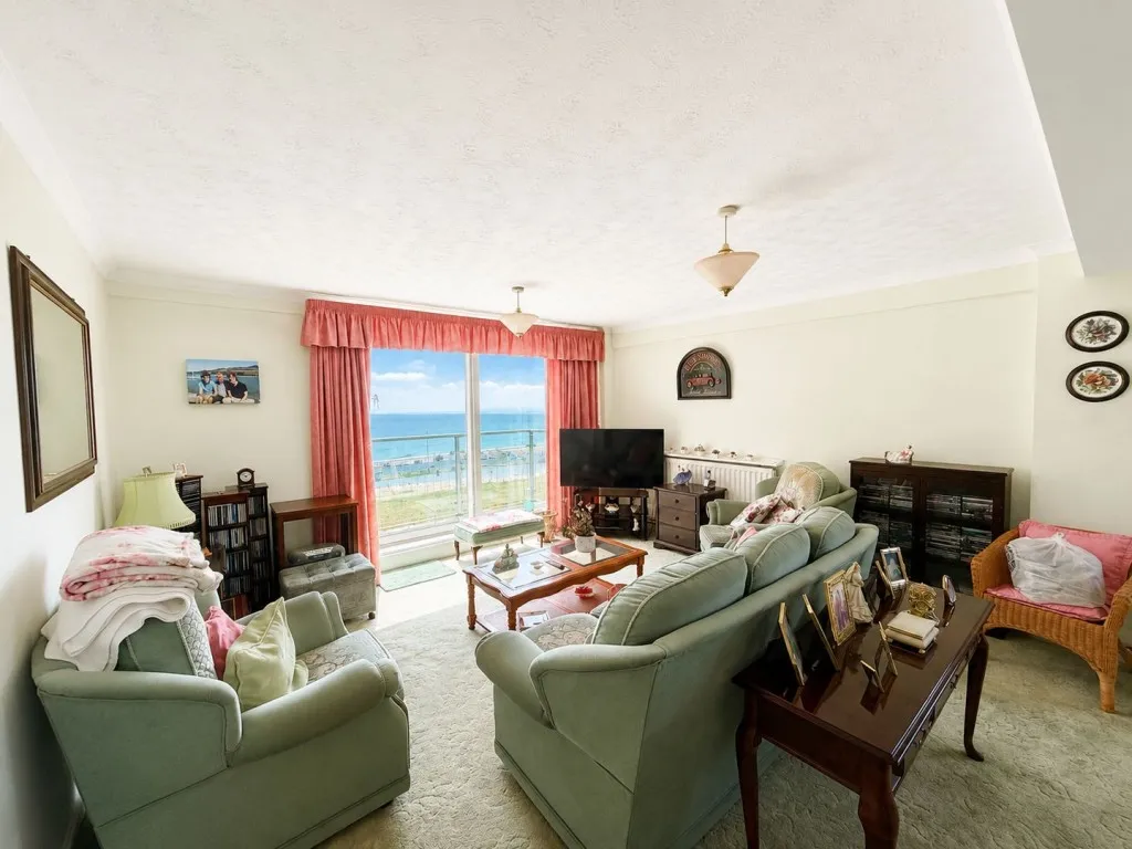 Sutton Place, Bexhill on Sea, photo 5