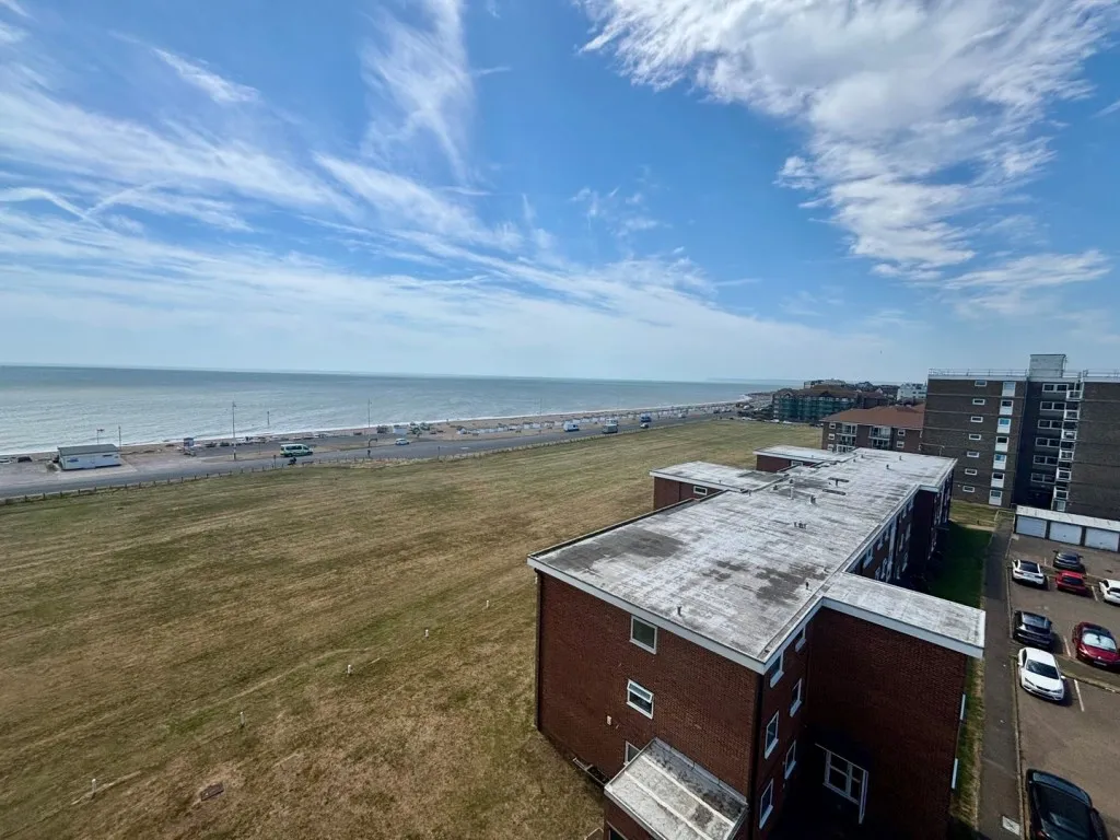 Sutton Place, Bexhill on Sea, photo 7
