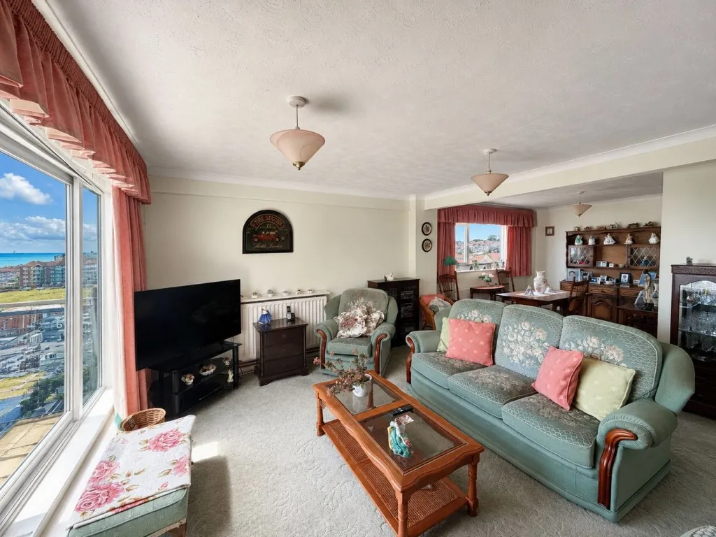 Sutton Place, Bexhill on Sea, photo 11