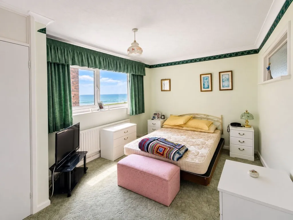 Sutton Place, Bexhill on Sea, photo 3