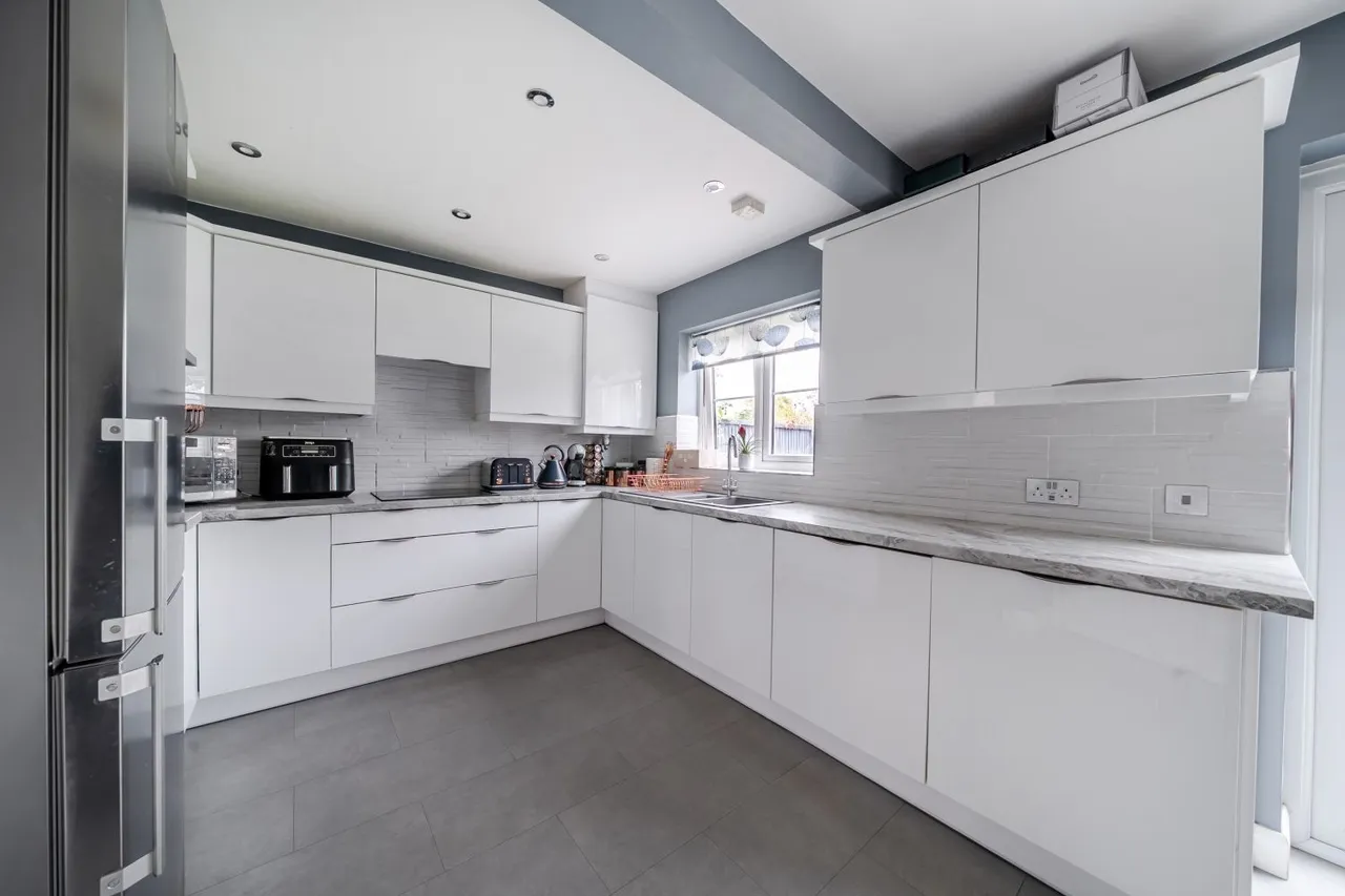 Newfield Close, Barnby Dun, DN3, photo 5