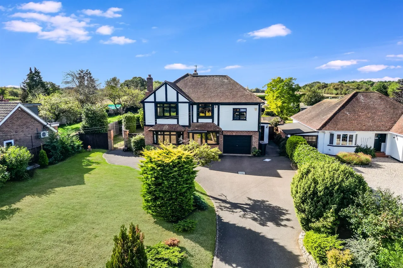 4 bed property for sale, Church Lane, Little Leighs, CM3